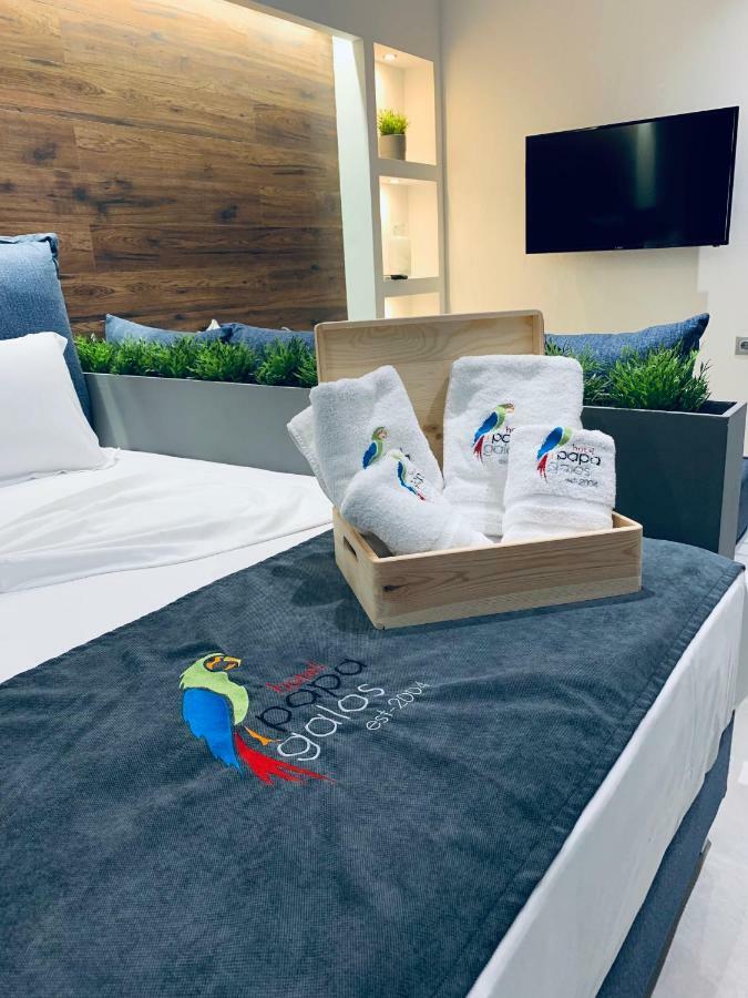 Hotel Papagalos Neos Marmaras Eksteriør billede